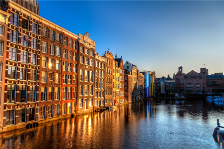 İstanbul Amsterdam Uçak Bileti